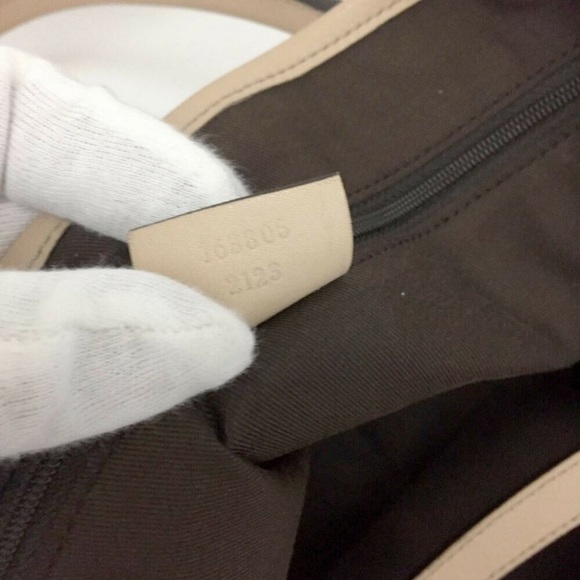 Auth GUCCI GG Logo Pattern Canvas Tote Bag - Picture 8 of 9